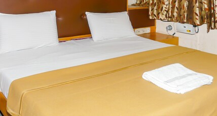 Hotel Pearls Room Type - Economic Non Ac
