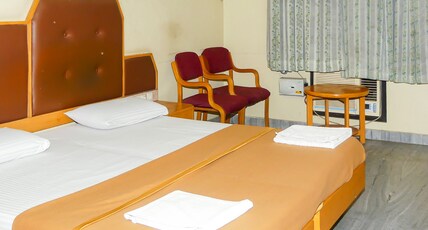 Hotel Pearls Room Type - Deluxe AC