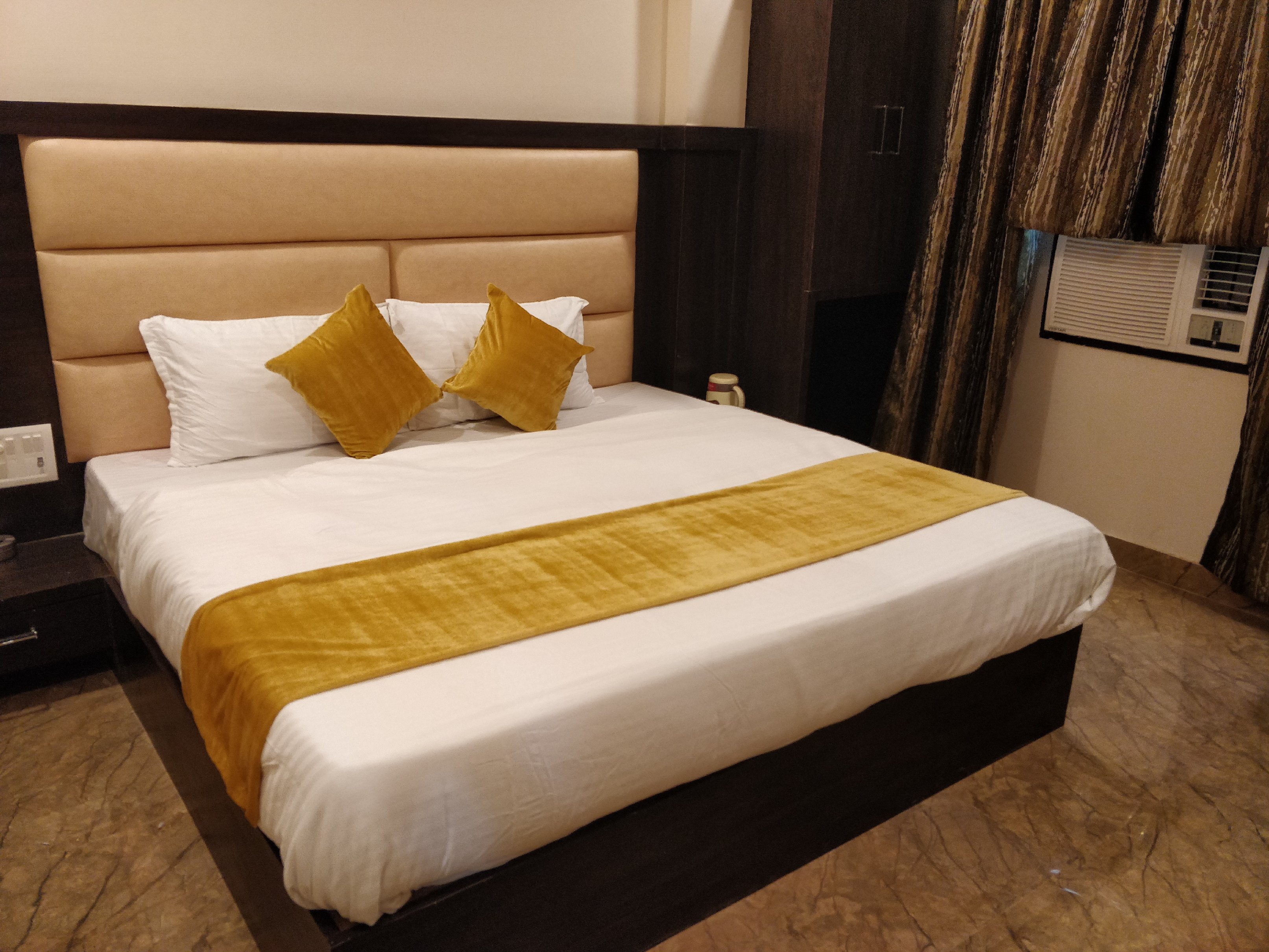 Hotel Alfa Room Type - Superior AC Room