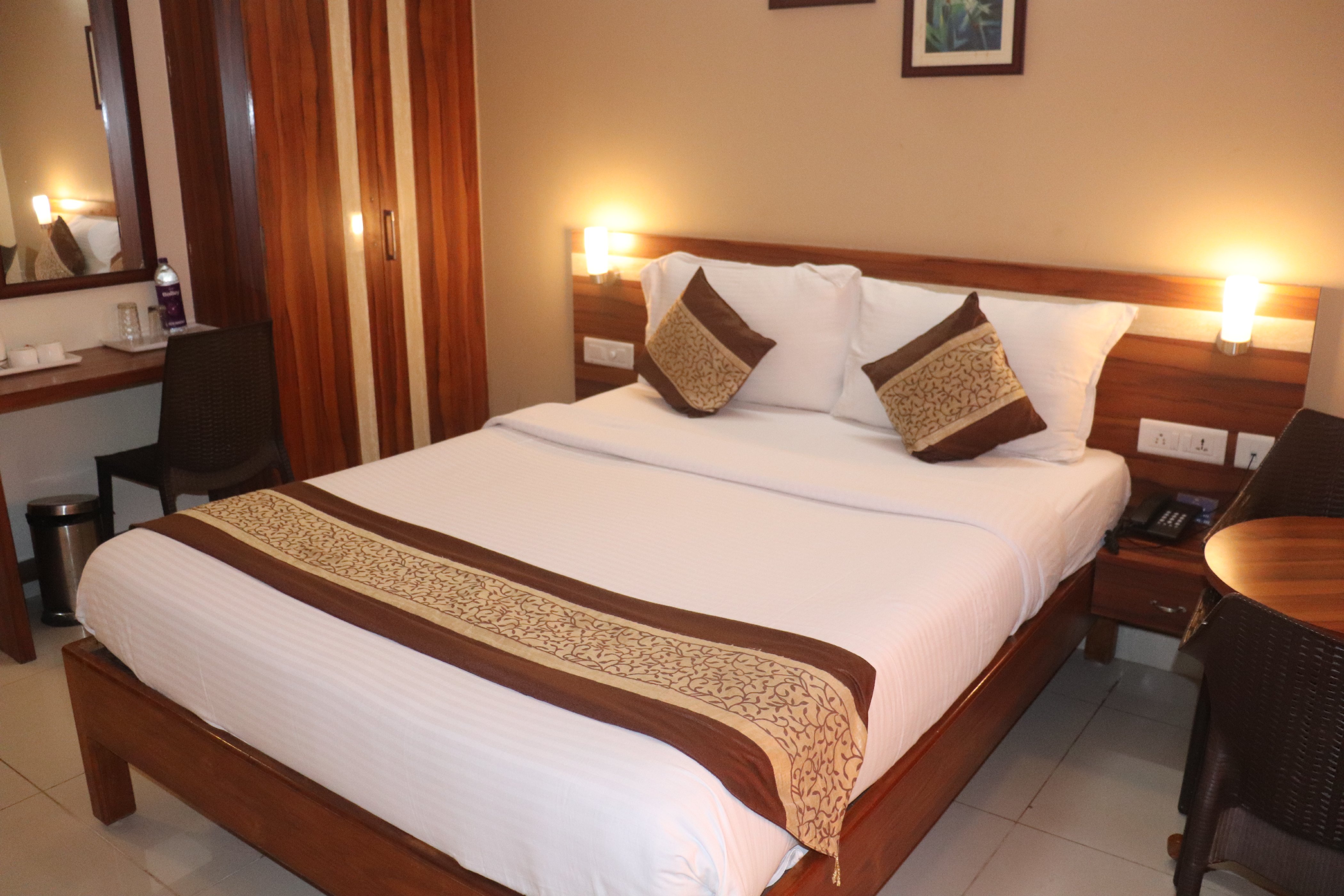 Hotel Eden Roc Room Type - Club AC Room