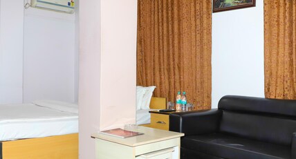 The Grand Hotel Room Type - Deluxe Suite