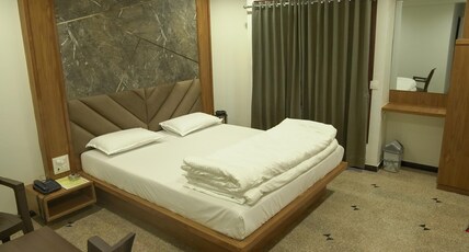 Shertown Room Type - Deluxe Non Ac