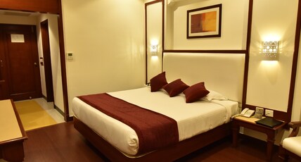 Hotel Niky international Room Type - Deluxe Room