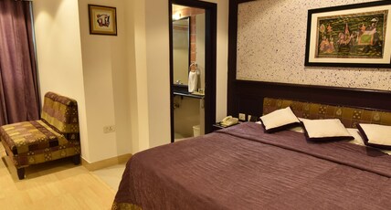 Hotel Niky international Room Type - Super Deluxe Room