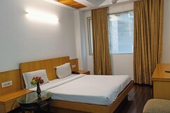 Hotel TJS Grand
