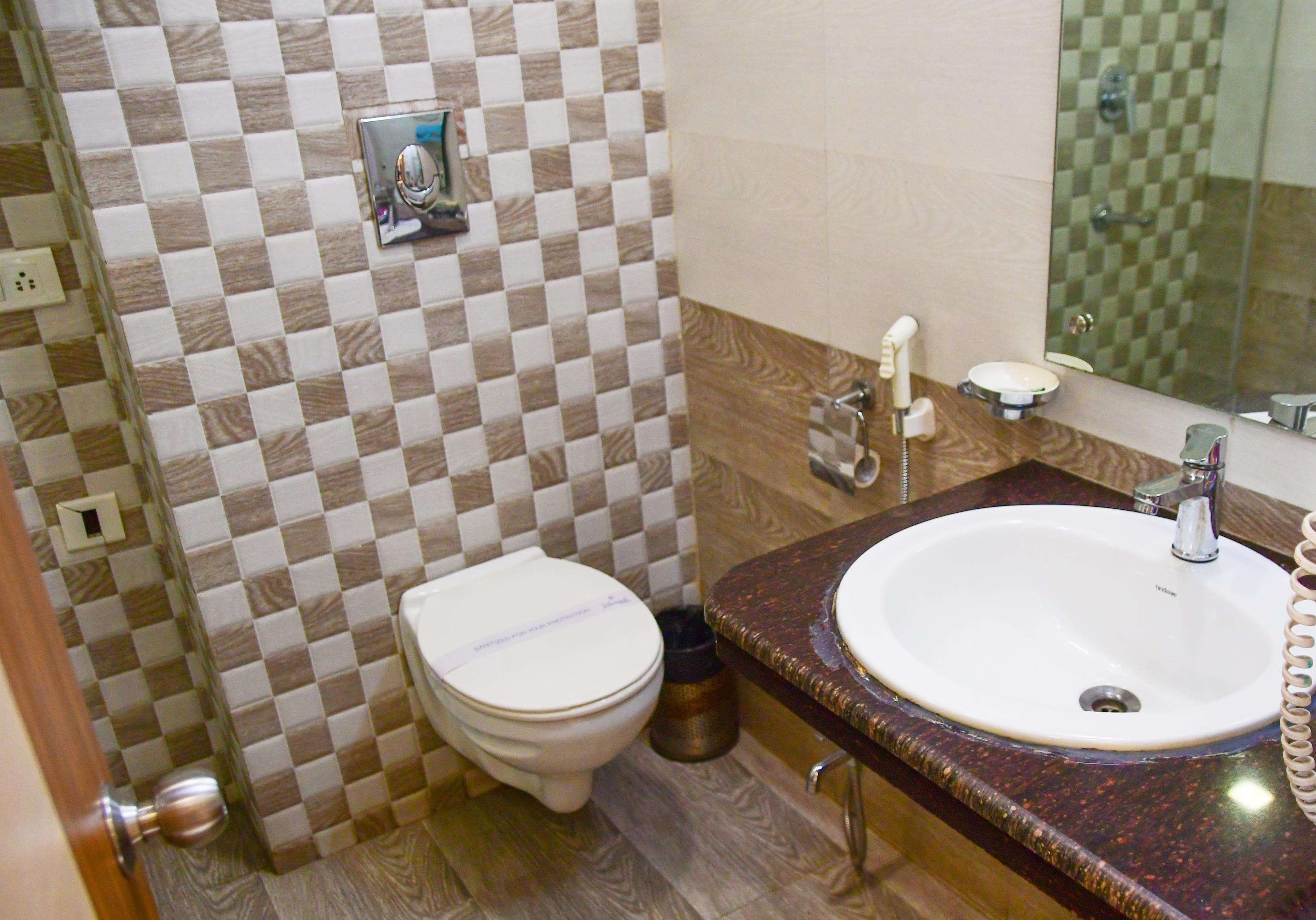 Hotel The Signature Asansol - Tap to explore photos