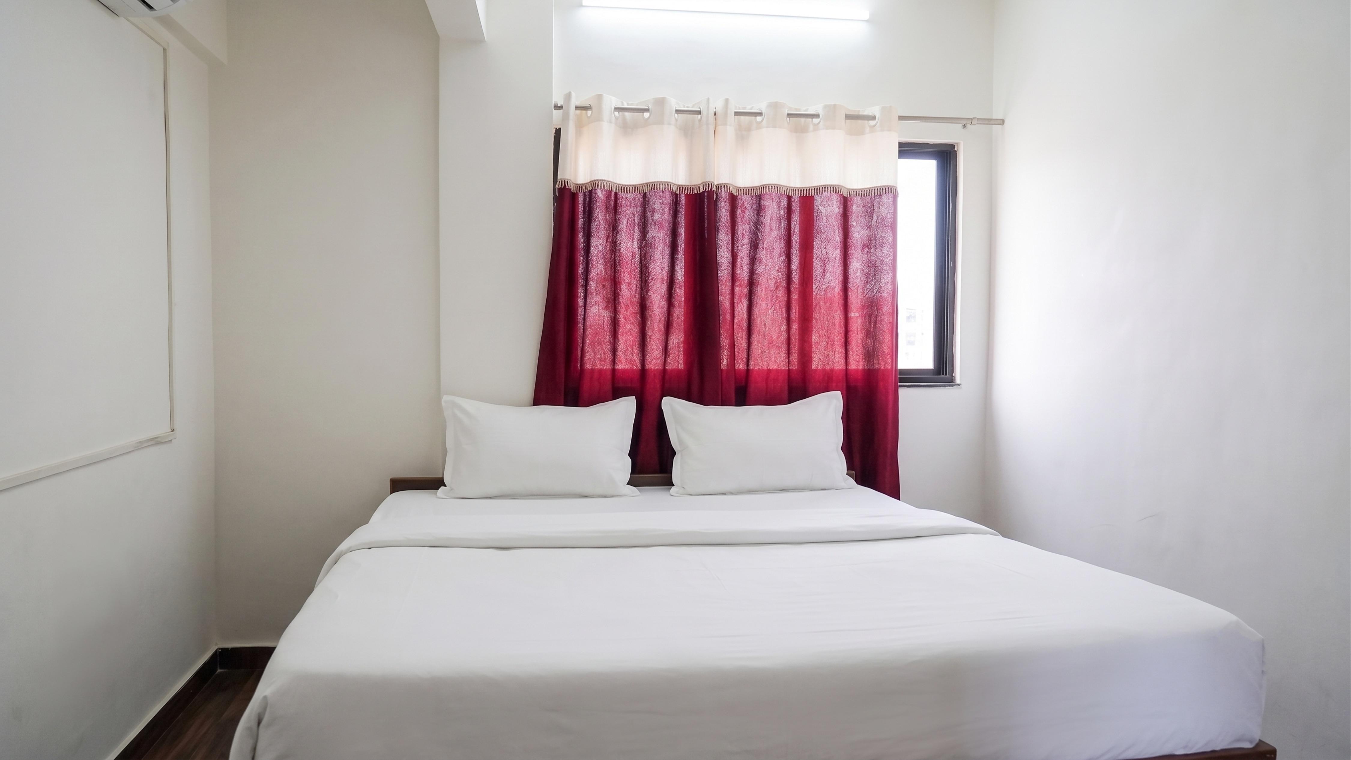 Hotel New Punjab Lodging and Boarding - Tap to explore photos