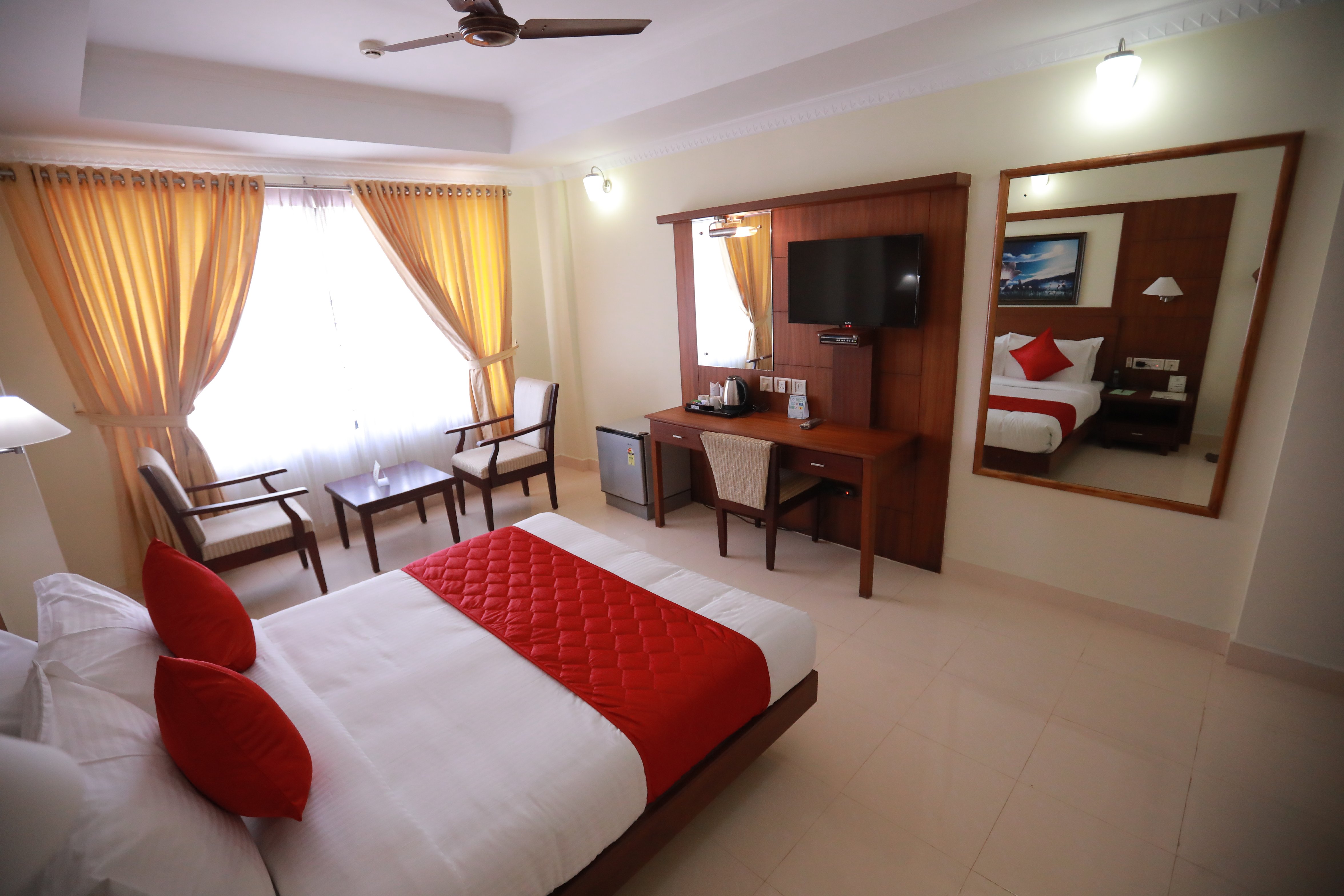 HOTEL PENINSULA THRISSUR - Tap to explore photos