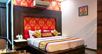 Hotel Royals Grand Galaxy Room Type - Galaxy Executive Suite Room