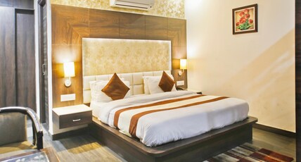 Hotel Royals Grand Galaxy Room Type - Galaxy Executive Suite Room