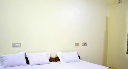SANS'S GOLDEN NEST Room Type - Classic Triple Occupancy Room SANS'S GOLDEN NEST Room Type - Classic Triple Occupancy Room