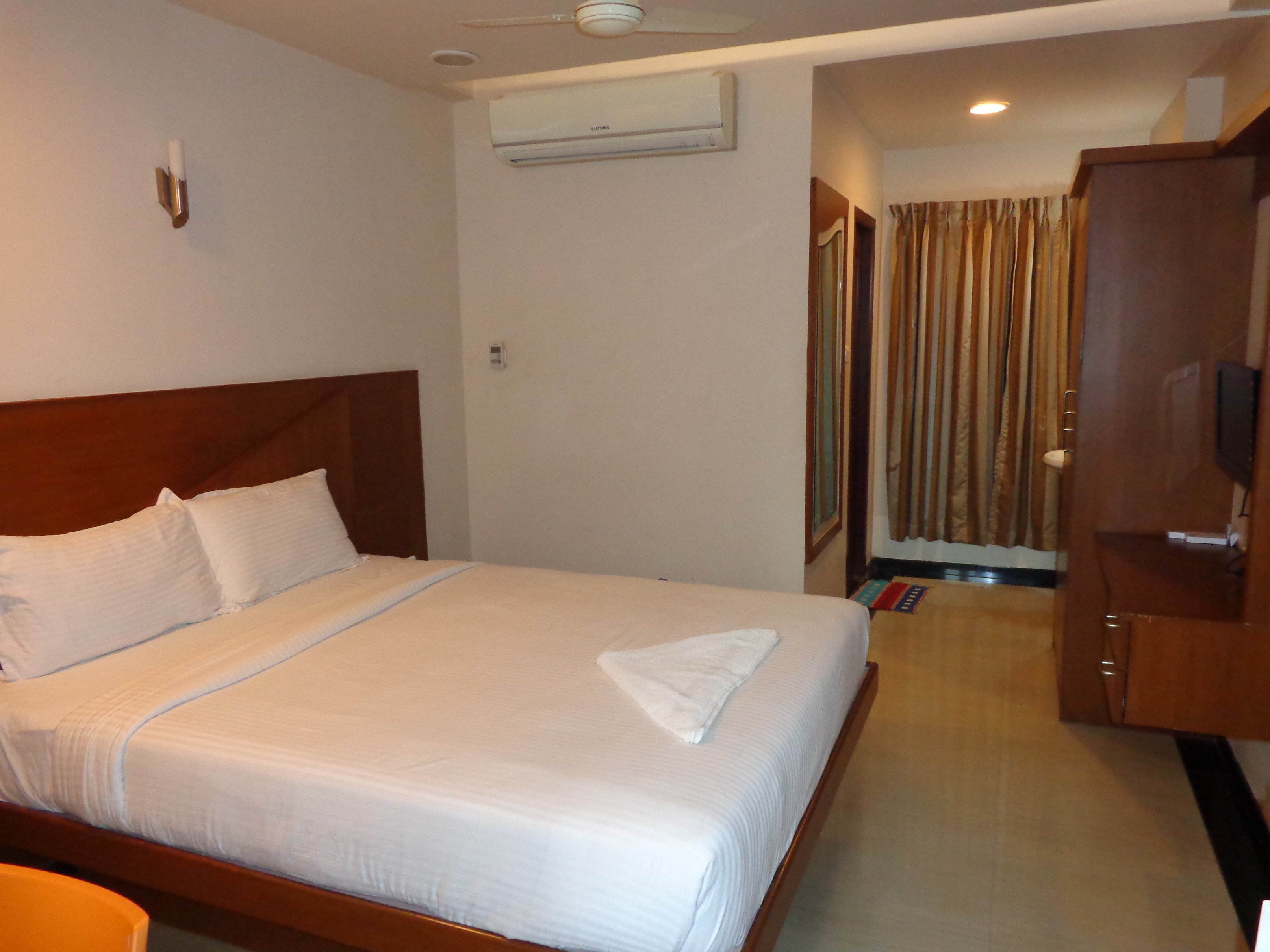 SANU INTERNATIONAL Room Type - Standard Room - AC
