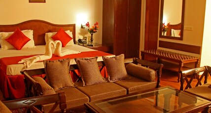 Pagoda Hotel, Gole Bazar Room Type - Luxury Suite