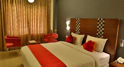 Vels Grands Inn Room Type - Vels queen room