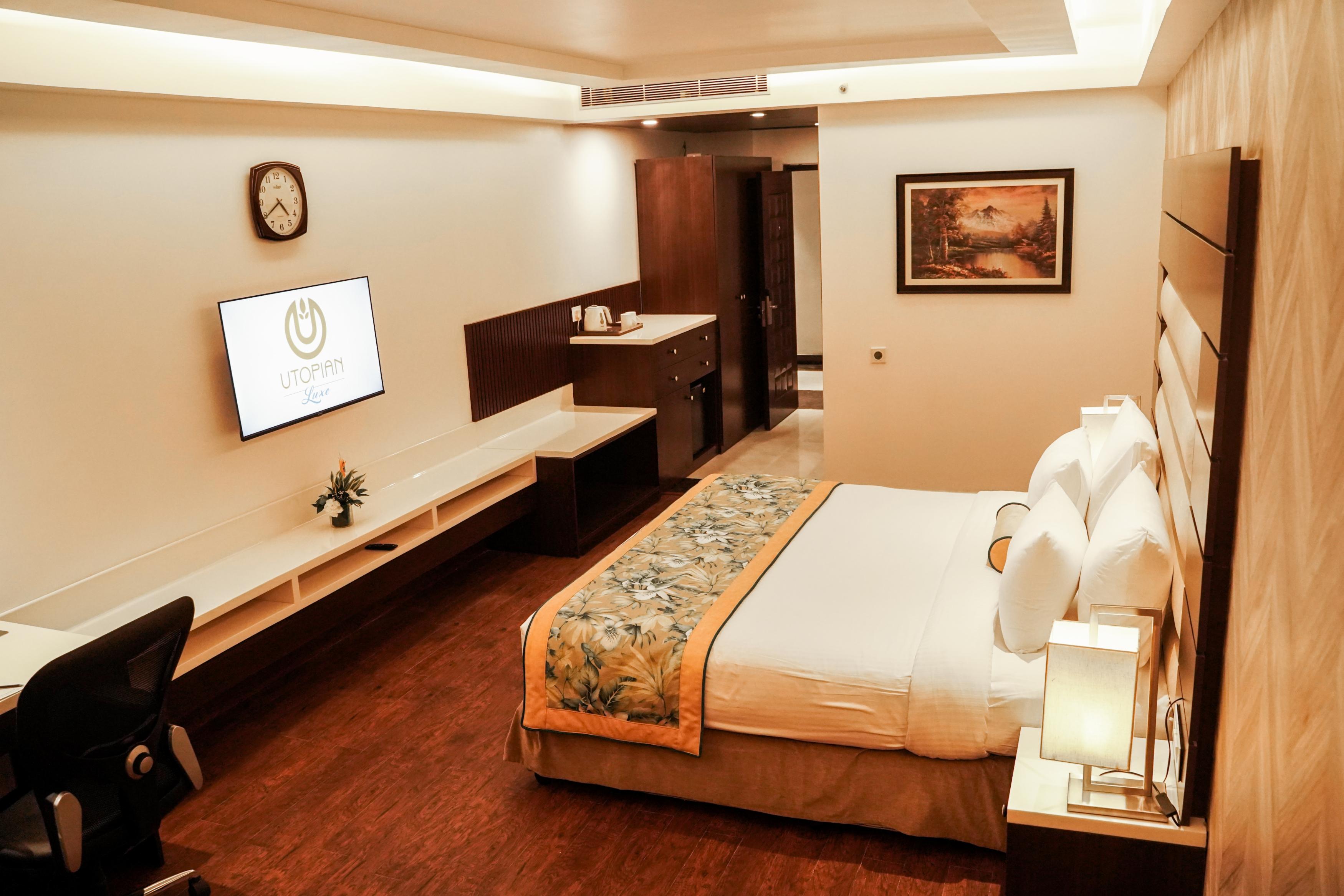 Utopian Luxe, Lucknow - Tap to explore photos