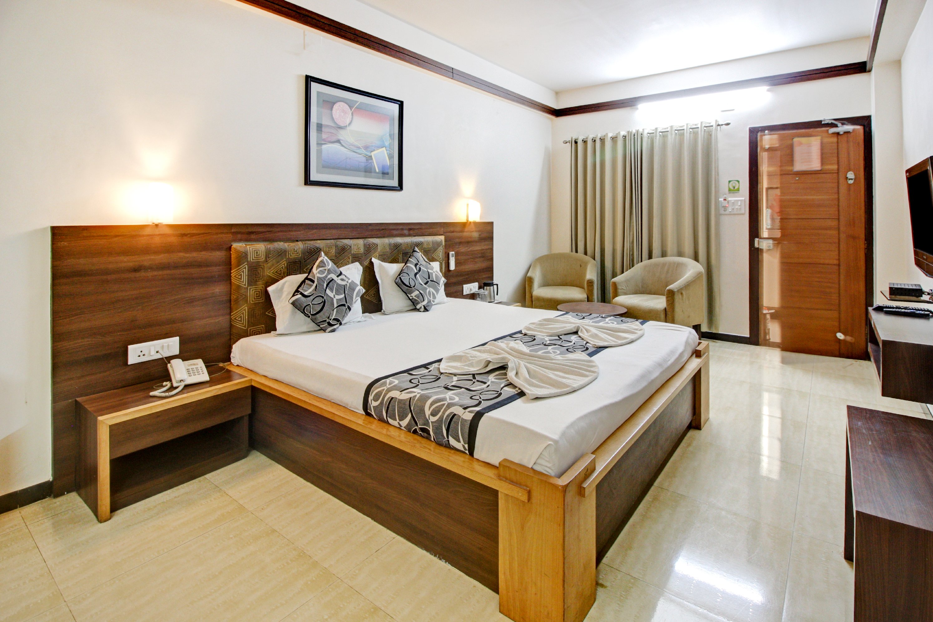 HOTEL RAMA RESIDENCY Room Type - Executive Deluxe Room