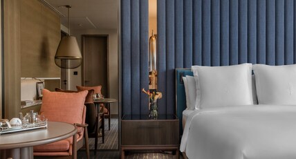 Four Seasons Hotel Mumbai Room Type - Deluxe Sea View Room Two Queen Beds Four Seasons Hotel Mumbai Room Type - Deluxe Sea View Room Two Queen Beds