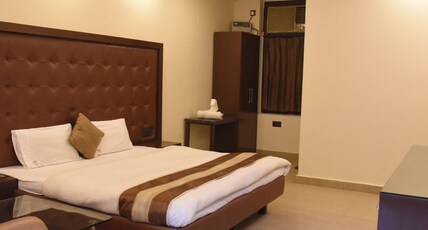 HOTEL TAJ INN  Room Type - Deluxe Room
