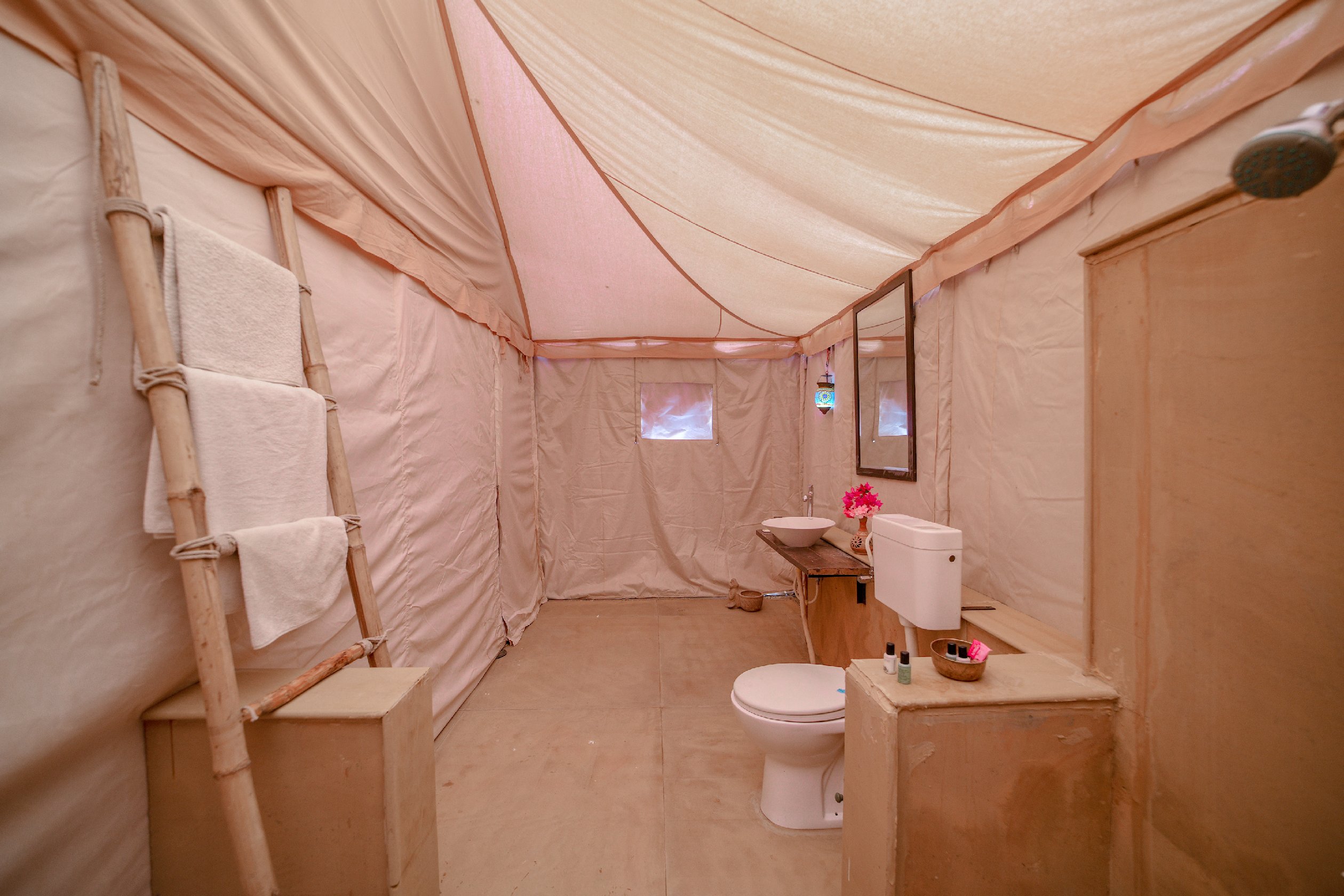 Joggan Jaisalmer Camp - Tap to explore photos