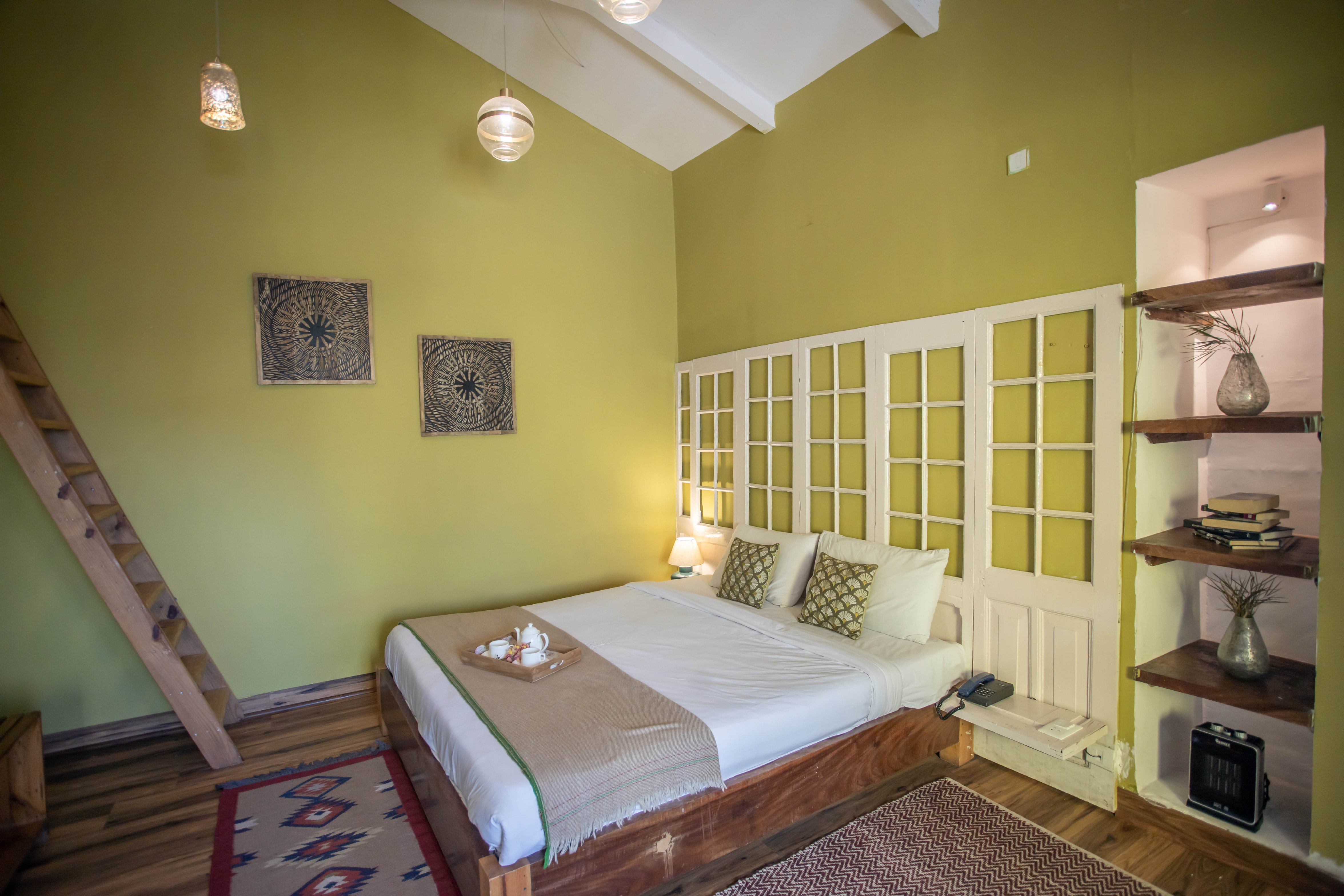 Seclude Mussoorie, Winterline Room Type - Wooden Heart