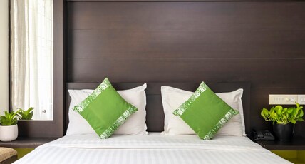 Kaypees Grande Room Type - Deluxe AC Room
