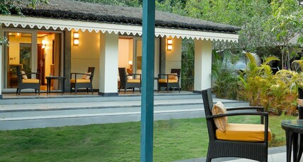 Whistling Woodzs Resort Room Type - Executive Premium Cottage