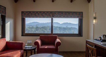 Whistling Woodzs Resort Room Type - Penthouse Suite
