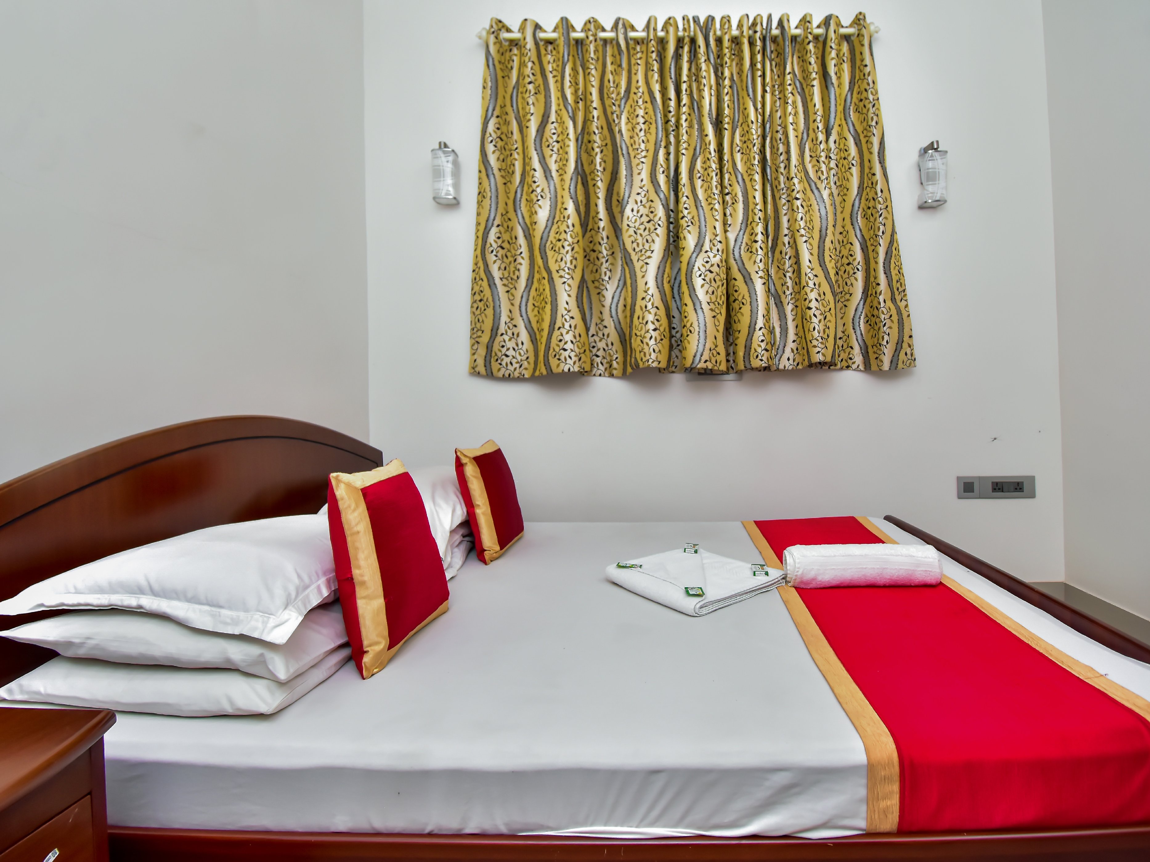 Varkala Palace Room Type - Deluxe Ac Room