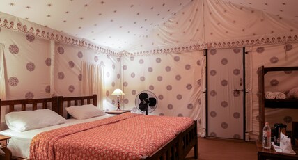 Desert Adventure Camp Room Type - Luxury AC Tents with Heaters