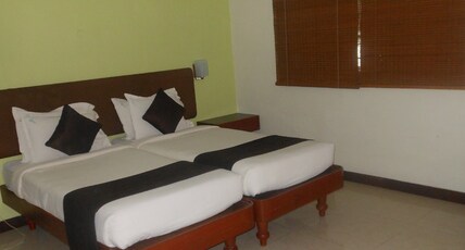 New woodlands Hotel Room Type - Deluxe Room