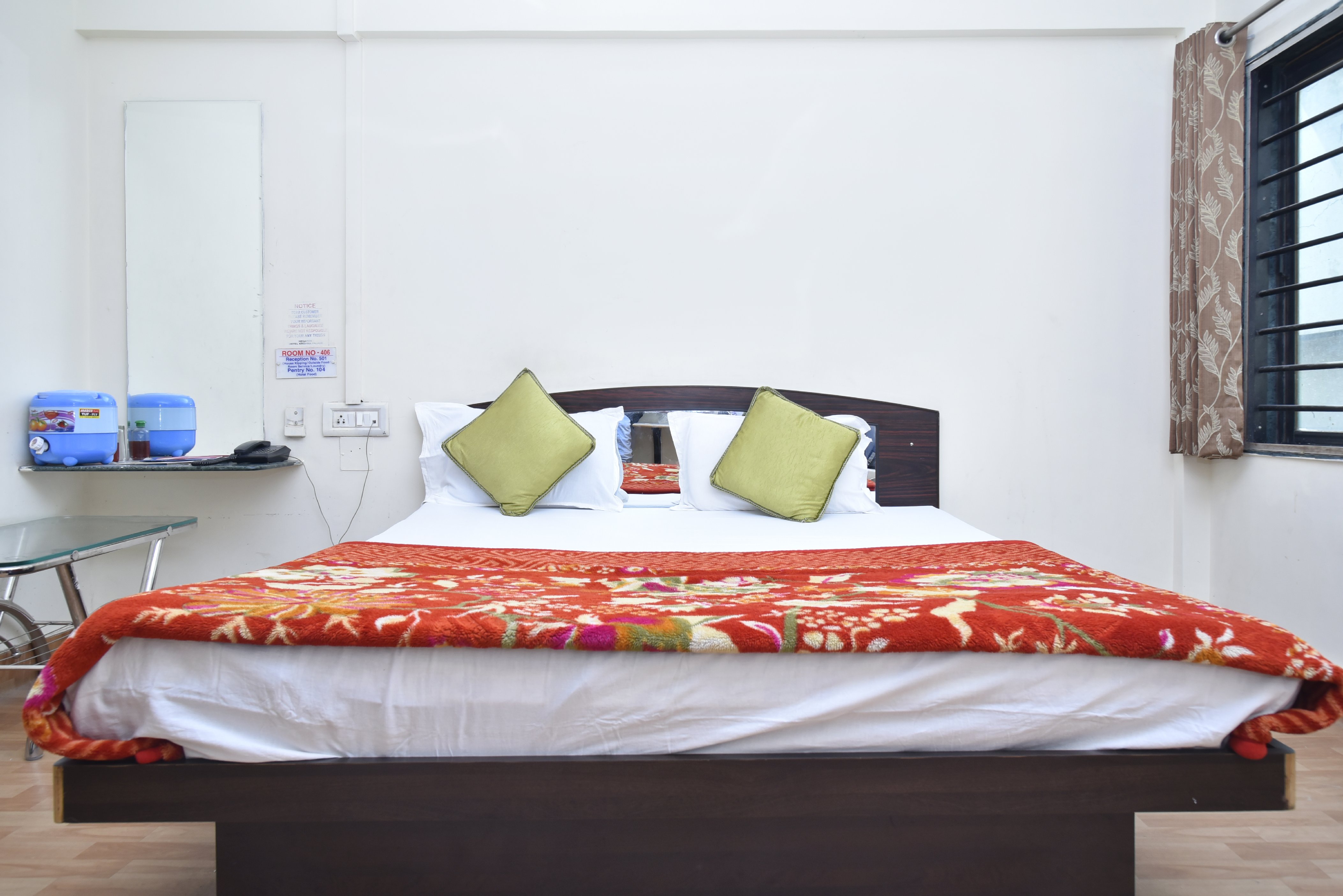 Hotel Krishna Palace Room Type - Executive Royal (AC Room)
