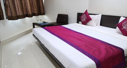 Hotel Cross Road Room Type - Executive Room