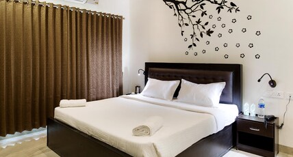 Crystal Lake Suites Apartment | Rooms & Caretaker Room Type - THREE BEDROOM SUITE