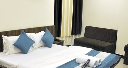 Hotel Ashoka Palace Room Type - Ashoka Deluxe Room