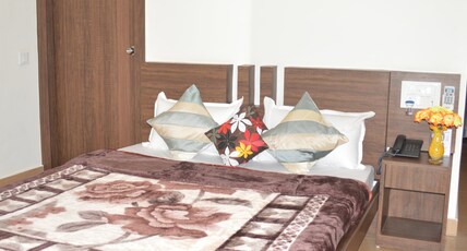 Hotel Vrindavan Palace Room Type - Suite Room