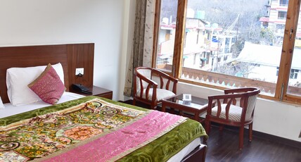 Chandertal Regency Room Type - Deluxe Room with Hamta View Chandertal Regency Room Type - Deluxe Room with Hamta View
