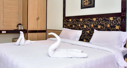 HOTEL BLUE STAR Room Type - Double Deluxe AC