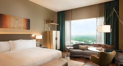Conrad Pune- Luxury by Hilton Room Type - One Bedroom Deluxe Suite with Bathtub,Higher floor and access to Lounge & Cocktail hours Conrad Pune- Luxury by Hilton Room Type - One Bedroom Deluxe Suite with Bathtub,Higher floor and access to Lounge & Cocktail hours