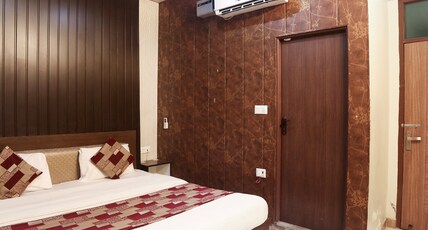 Hotel Abhinandan Grand Room Type - Executive King A/c