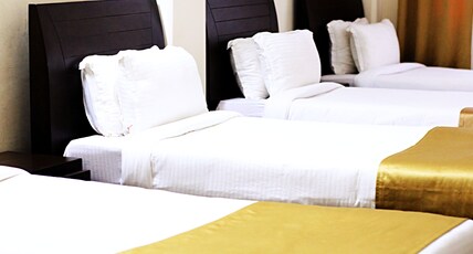 Hotel Sher-e-Punjab & Spa Room Type - 5 BEDDED FAMILY ROOM (Below Road level)
