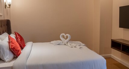 Hotel Nirvana Orchid Room Type - Premium Suite
