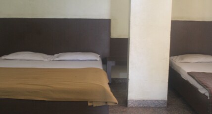 Hotel Sai Mauli Room Type - Triple Bed Non A.C. Room.