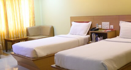 Hotel Rainbow Suites Room Type - Standard Room (A/C)