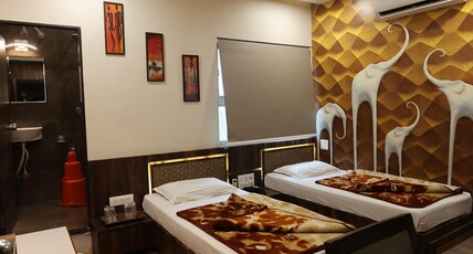 Hotel Darshan Room Type - Deluxe AC Room