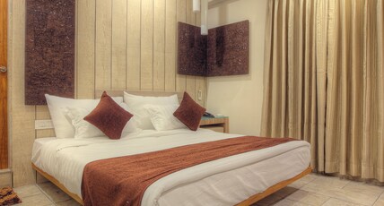 Hotel Scenaria Room Type - Cozy King Bed Room