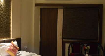 Hotel Jeevan Sandhya Room Type - Deluxe AC