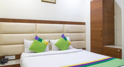 HOTEL ROCKLAND & RESTAURANT ( Gopalpura ) Room Type - Deluxe Room HOTEL ROCKLAND & RESTAURANT ( Gopalpura ) Room Type - Deluxe Room