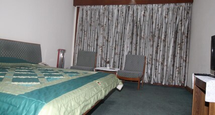 Hotel Pinewood, Barog (HPI-DC) Room Type - Pinewood Suite (DBR)