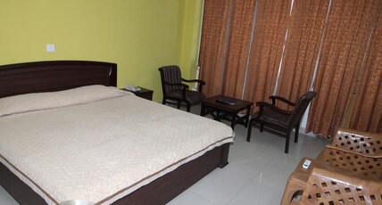 Hotel Lake View, BilasPur (HPTDC) Room Type - DBR Cozy Deluxe A/C