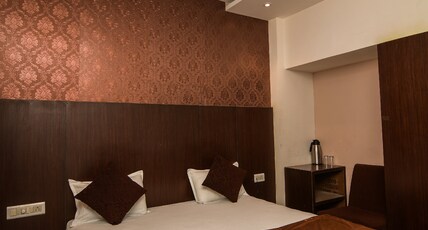 Hotel Shriram Room Type - Super Deluxe A c Room